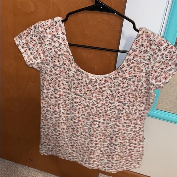 Tee - Picture 1 of 1